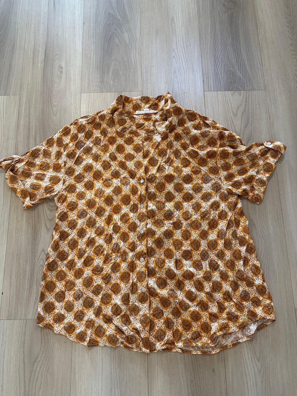 Jane + Delancey Mustard Gold Medallion Tile Print Button Up Shirt Tab Sleeve L